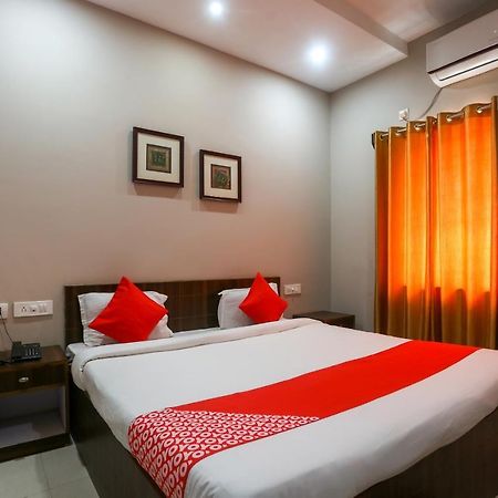 Oyo 61586 Hotel Narmada Bhavan Puri Esterno foto