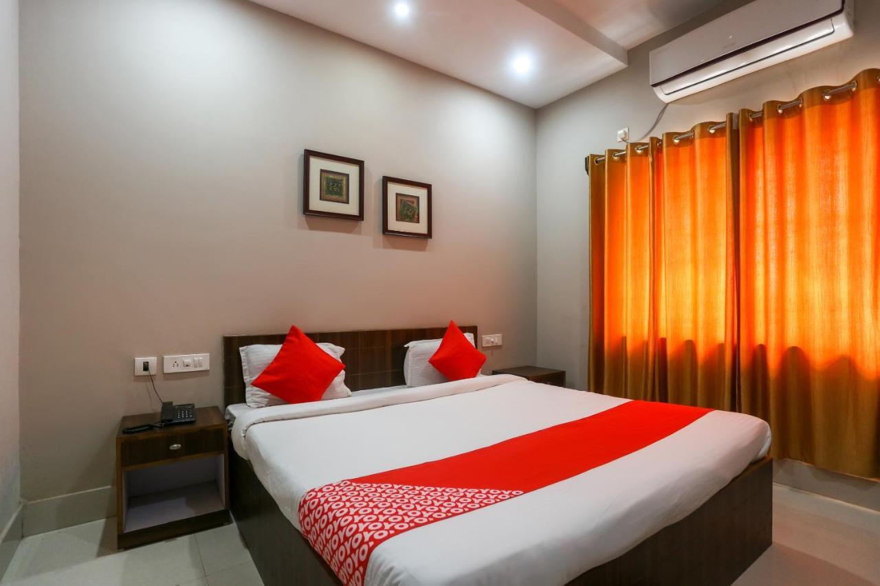 Oyo 61586 Hotel Narmada Bhavan Puri Esterno foto