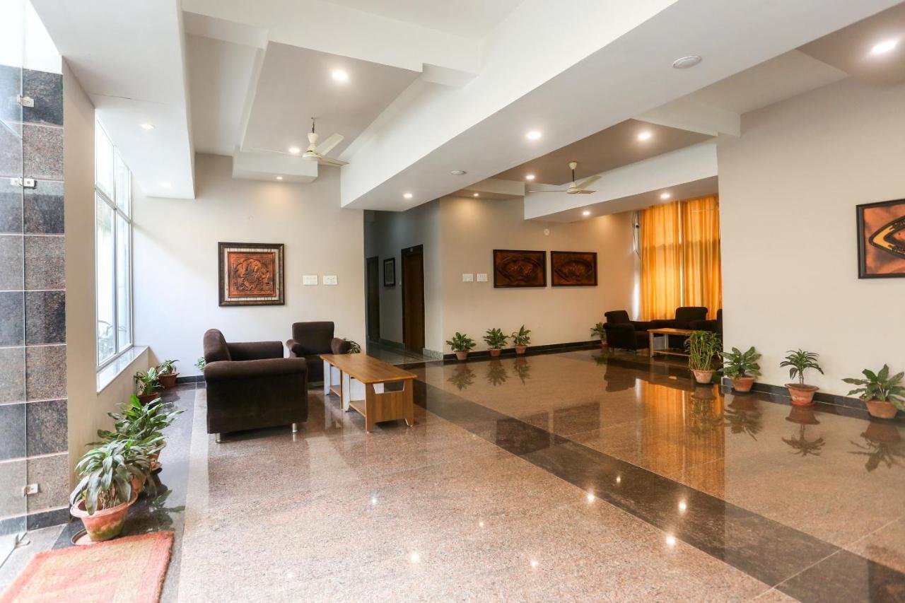 Oyo 61586 Hotel Narmada Bhavan Puri Esterno foto